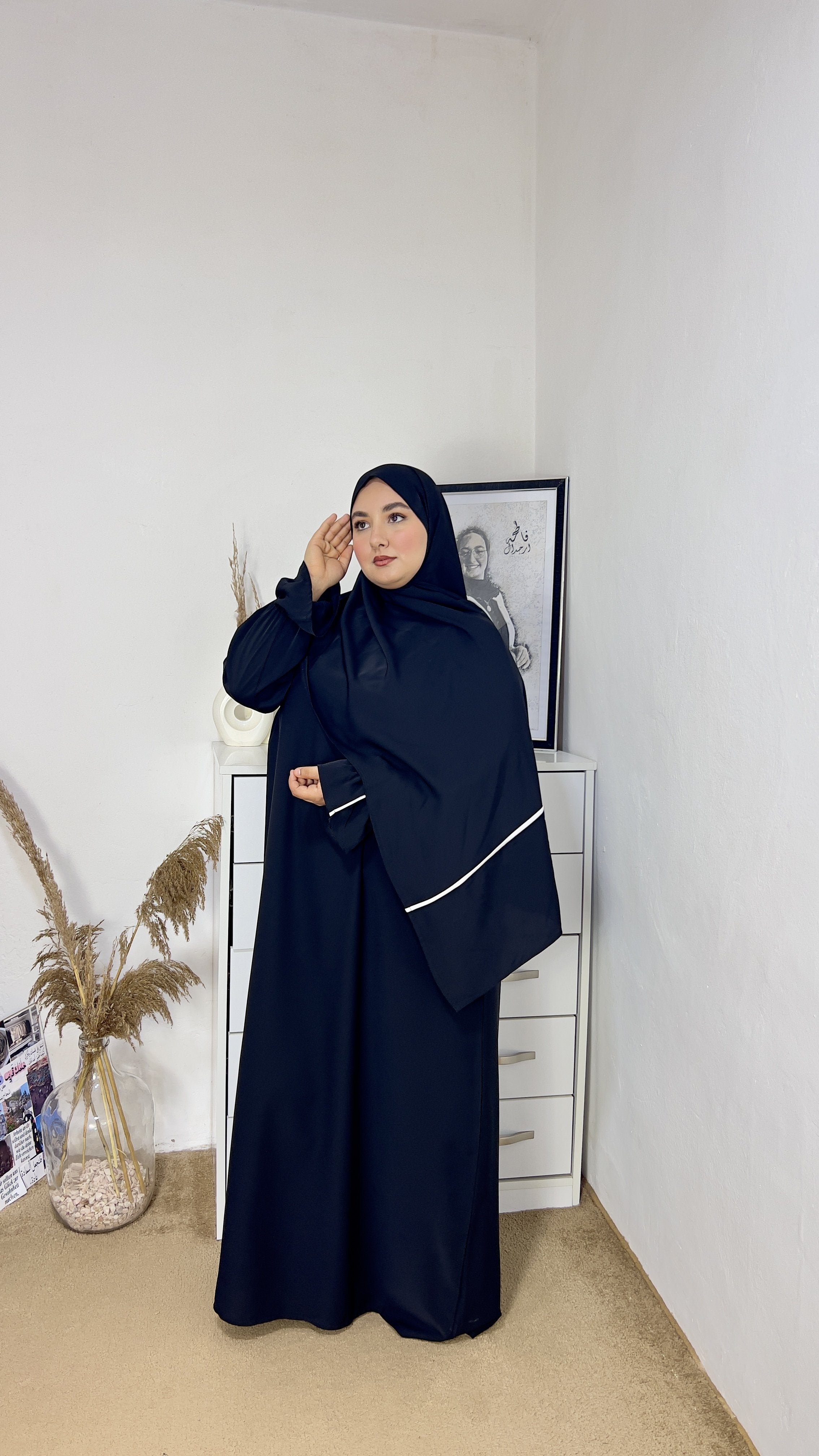 Abaya Amira