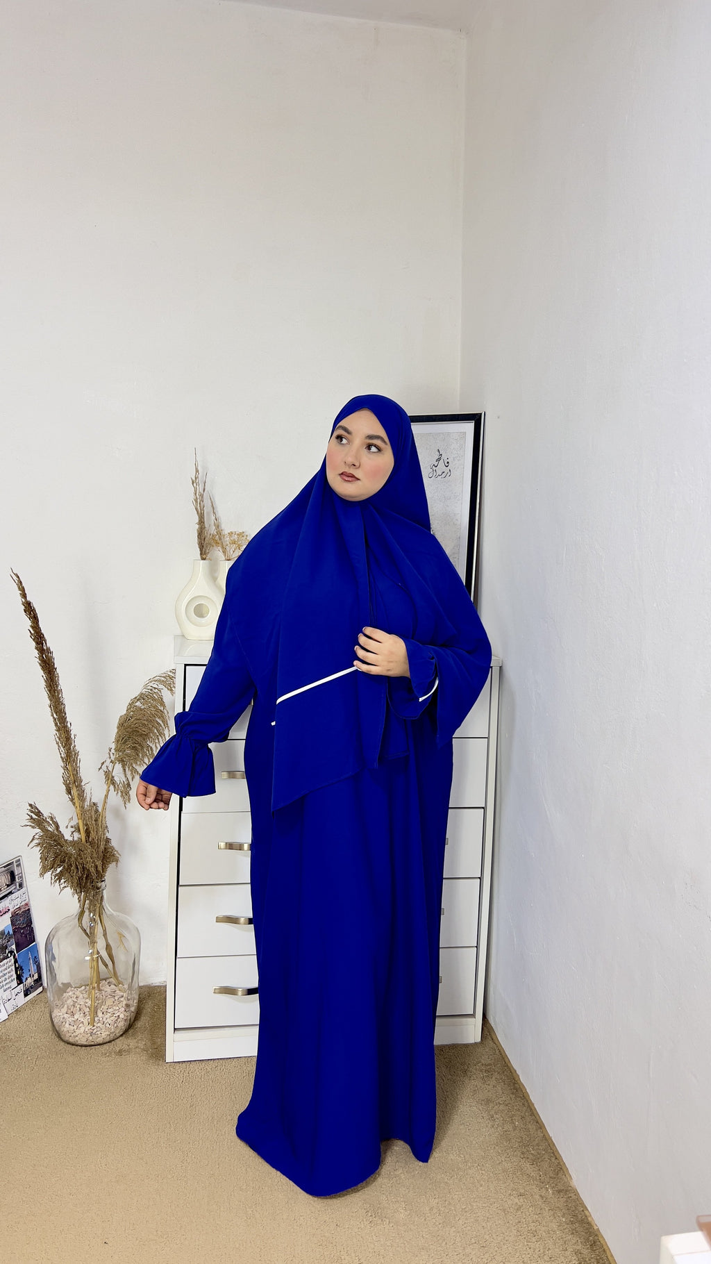 Abaya Amira