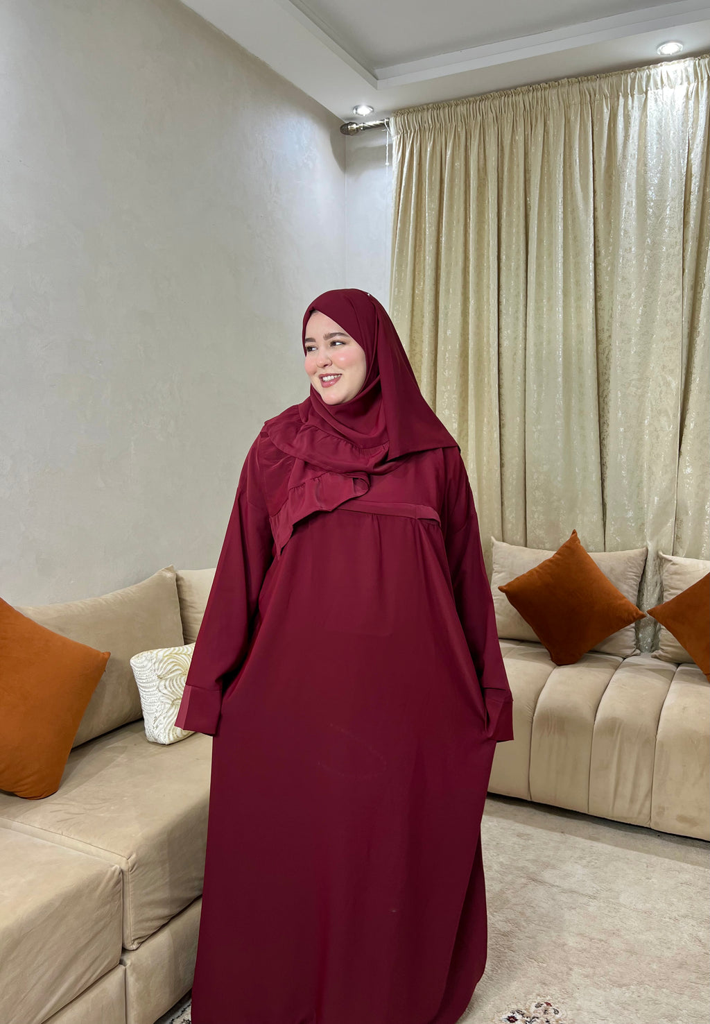 Abaya Noor avec foulard