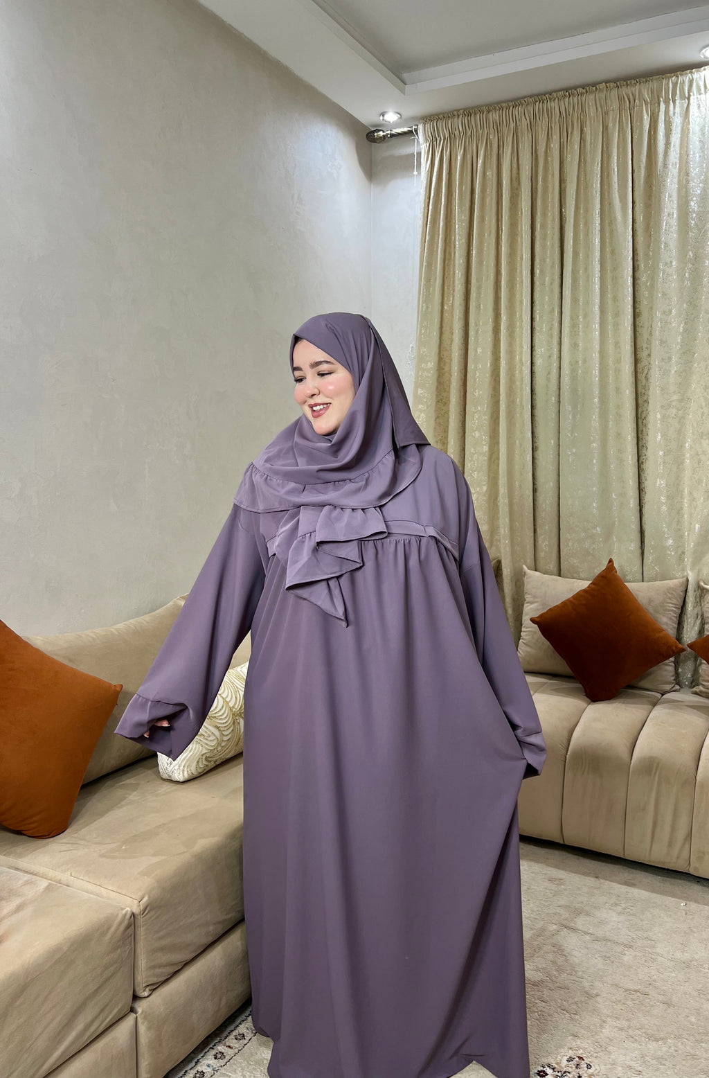 Abaya Noor avec foulard