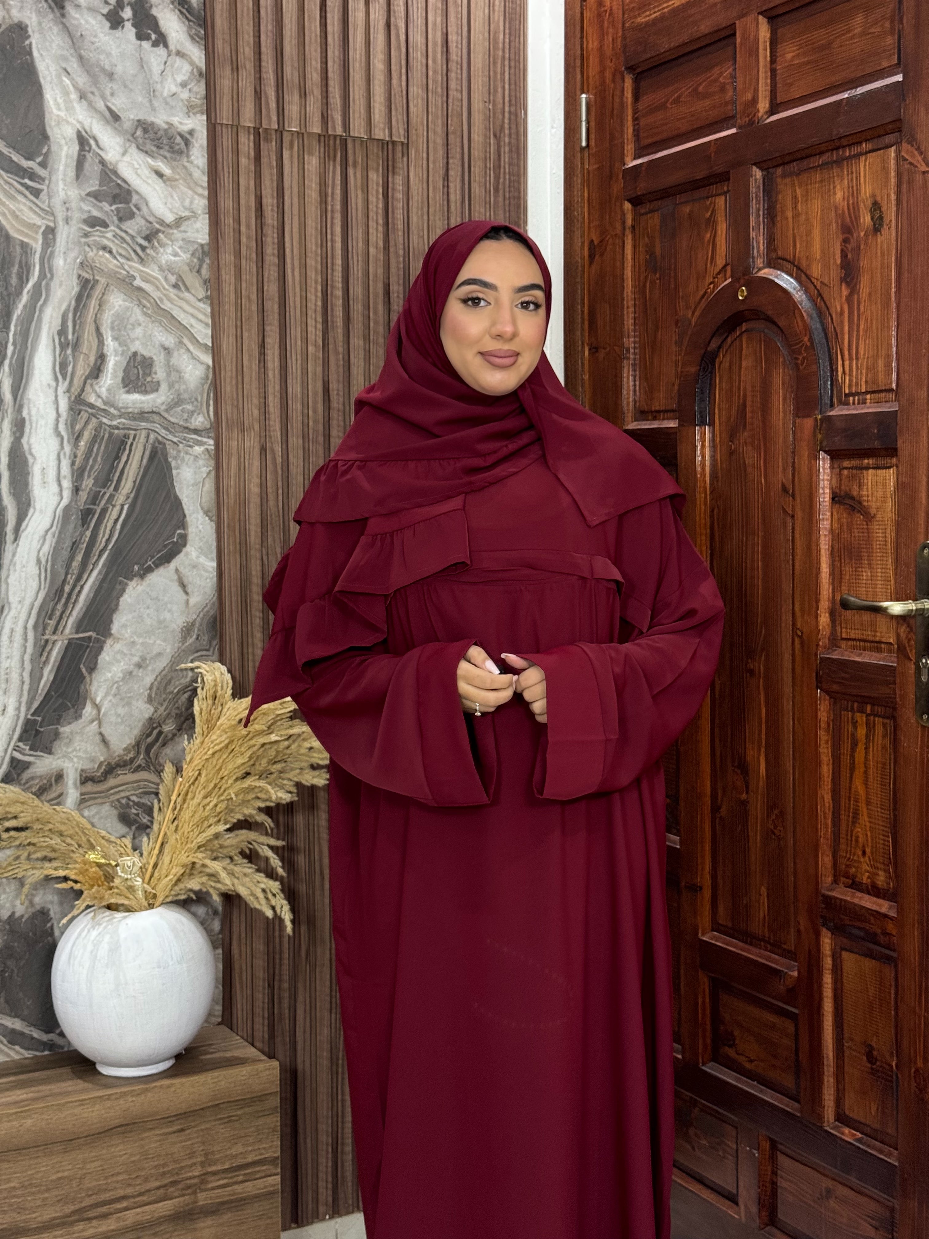 Abaya Noor avec foulard