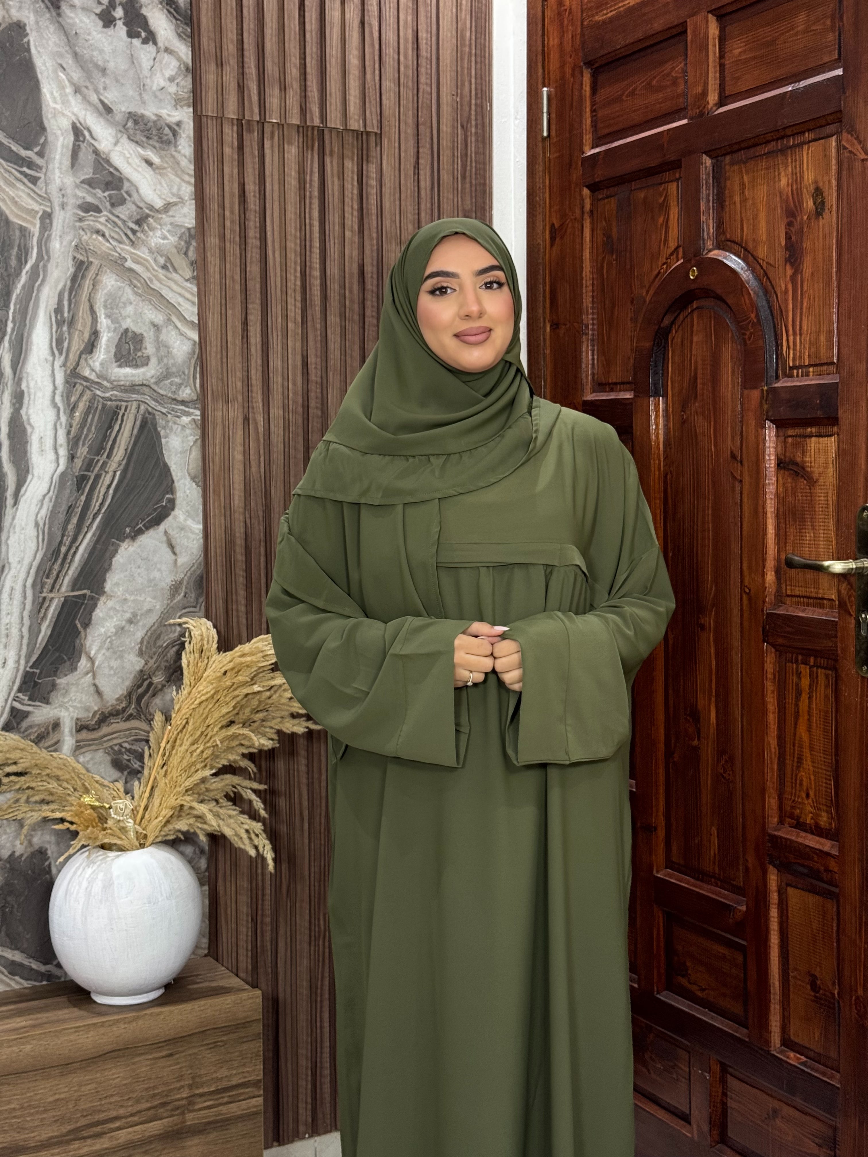 Abaya Noor avec foulard