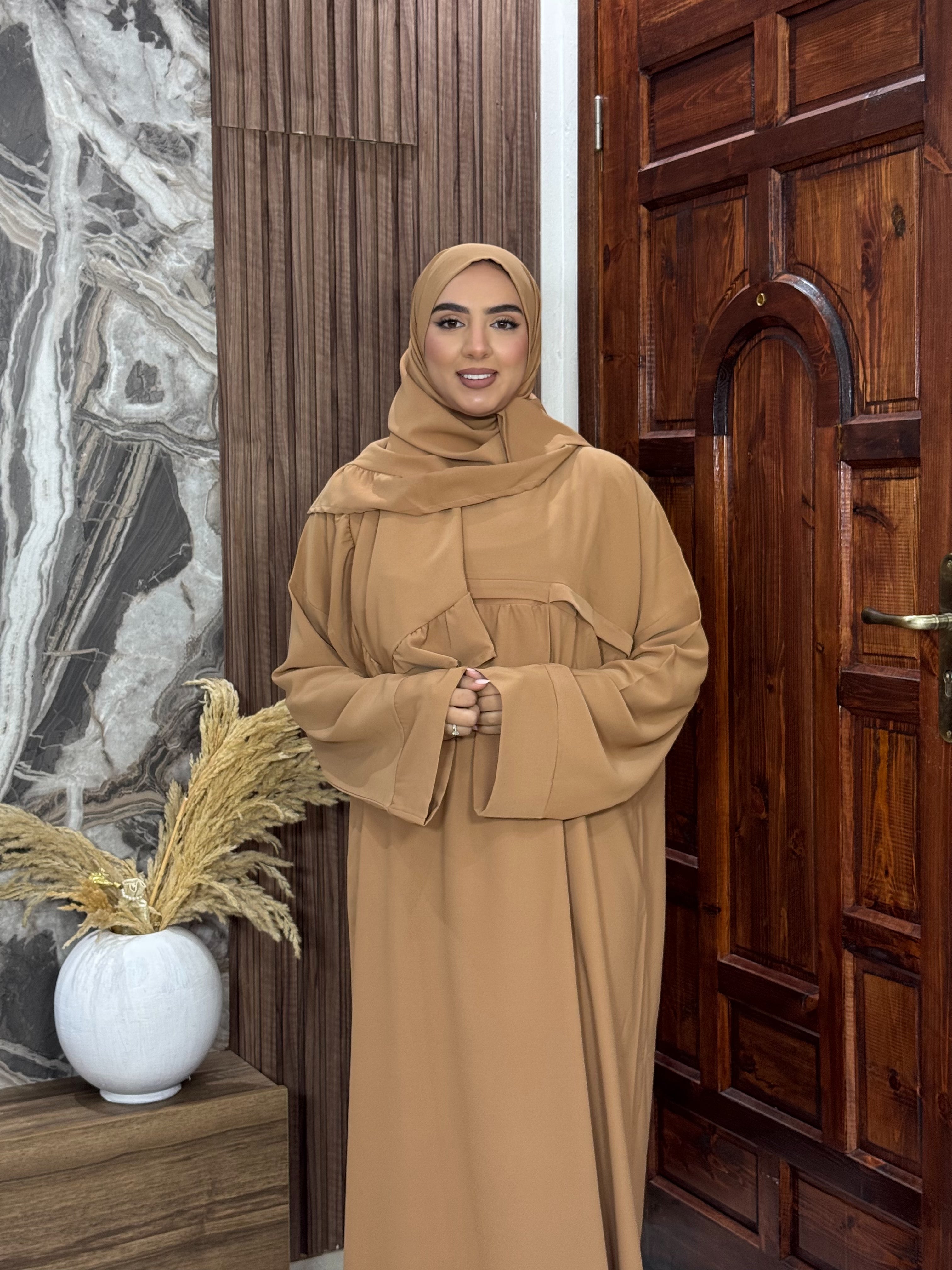 Abaya Noor avec foulard